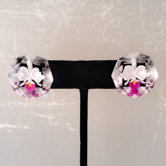 Vintage Mid-Century Lucite Orchid Matching Necklace & Earrings - Picture 3 of 11